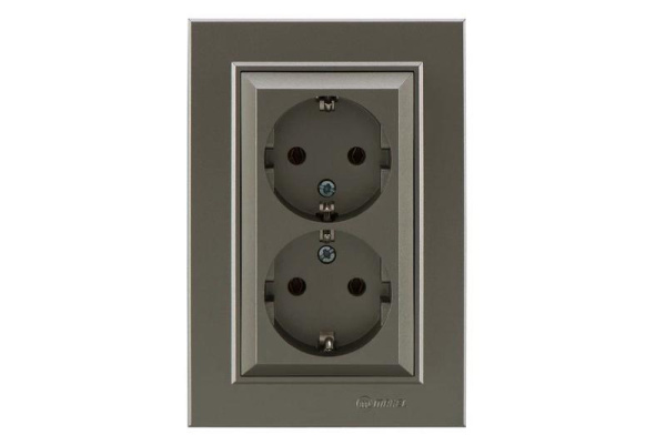 Розетка 2-м СП Karea 16А IP20 с/з зел. Makel 56052082