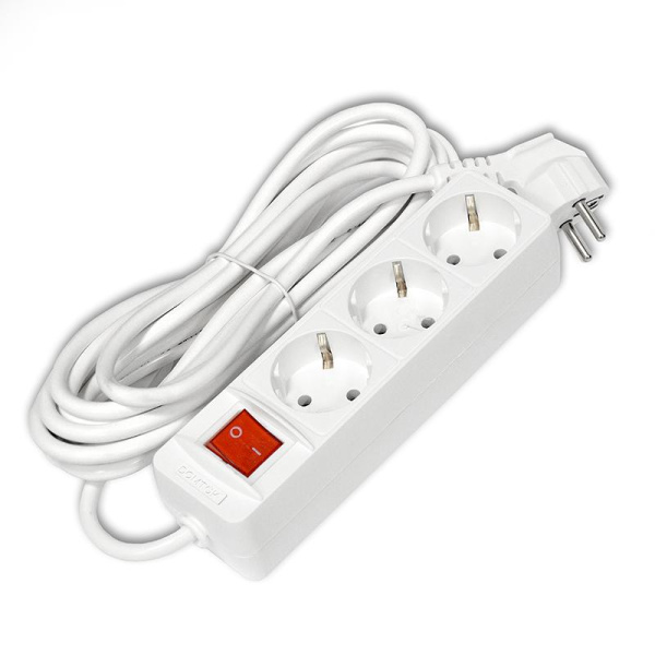 Удлинитель 3х5м с заземл. 16А IP20 3.5кВт ПВС 3х1 с выкл. бел. DOMTOK 2382