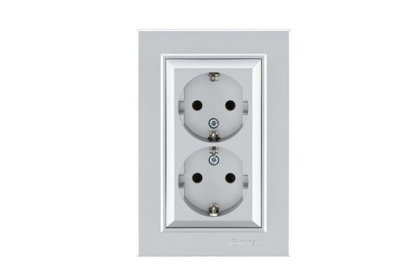 Розетка 2-я с/з СП Karea 16А IP20 серебр. Makel 56065082