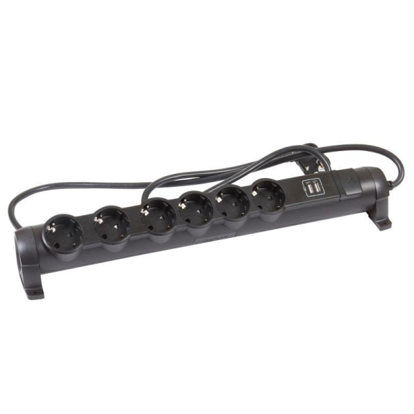 Удлинитель 6х1.5м 16А IP20 2хUSB+6х2P+E черн. IEK 694618