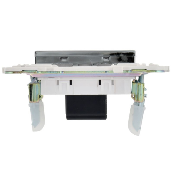 Розетка HDMI SKANDY SK-H01N никель IEK SK-H10-K50