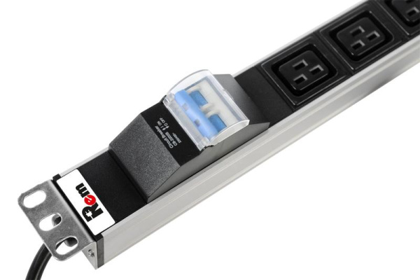 Блок розеток Rem-16 R-16-6C19-A-440-3 16А 6хC19 IEC 60320 19дюйм с автомат. шнур 3м алюм. Rem 1361986