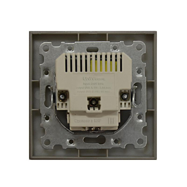 Розетка СП Афина 16А с заземл. с 2-мя заряд. устр. USB 5В тип А(2.4А)+С(4А) в сборе шампань Universal A0056-Br