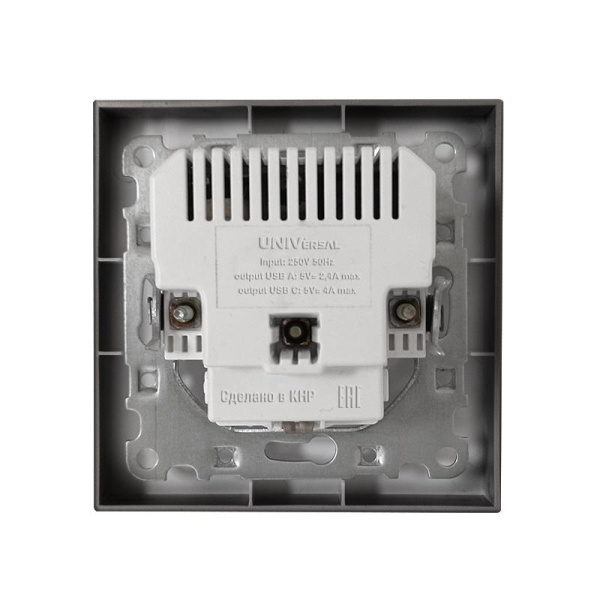 Розетка СП Афина 16А с заземл. с 2-мя заряд. устр. USB 5В тип А(2.4А)+С(4А) в сборе серебр. Universal A0056-S
